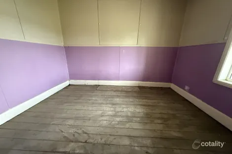 Property photo of 79 Edwards Street Young NSW 2594