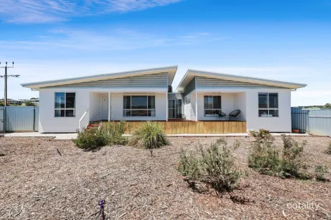 15 Port Elliot Rd, Port Elliot, SA 5212