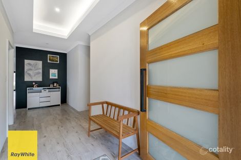 Property photo of 46 Cranwood Crescent Viveash WA 6056