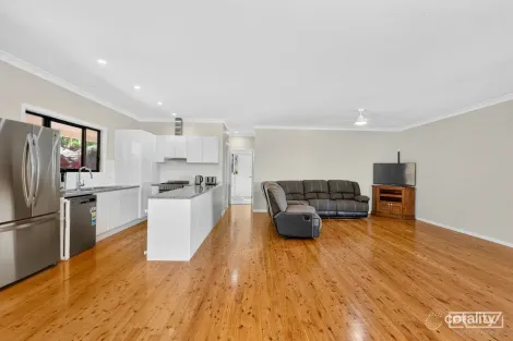 Property photo of 58 Millers Place Inverness QLD 4703