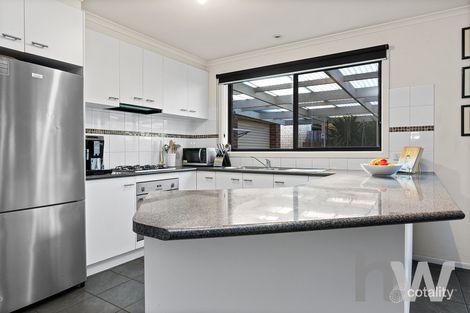 Property photo of 13 Moira Lane Grovedale VIC 3216