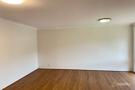 Property photo of 12 Phar Lap Close Casula NSW 2170