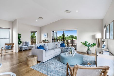 Property photo of 26 Haylock Street Wynnum QLD 4178