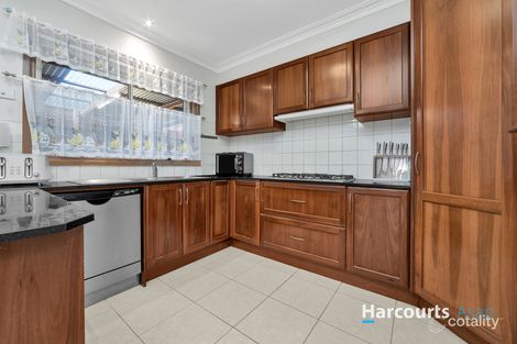 Property photo of 2/1 Lakeview Avenue Rowville VIC 3178