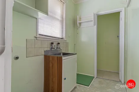 Property photo of 3 Finch Avenue Eaglehawk VIC 3556