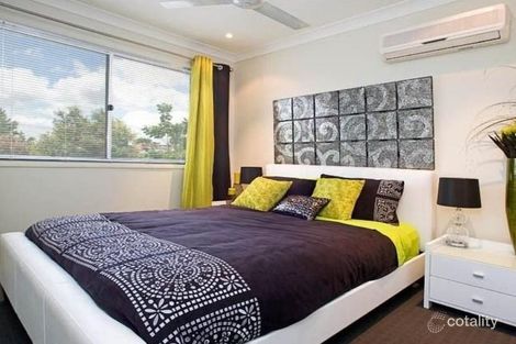 Property photo of 8 Twynam Mews Pacific Pines QLD 4211
