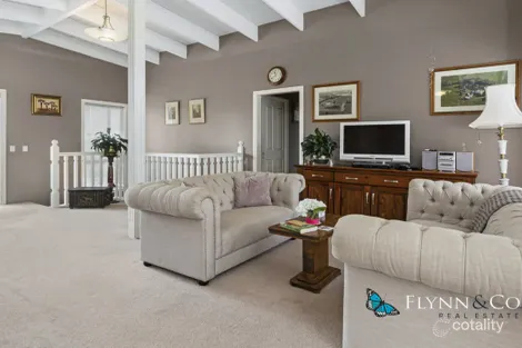 Property photo of 10 Nullawarre Avenue Rosebud VIC 3939