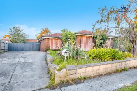 Property photo of 10 Glenbourne Road Cranbourne VIC 3977