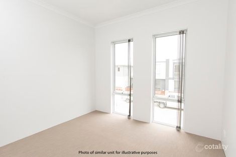Property photo of 1/10 Quendamia Lane Mandurah WA 6210