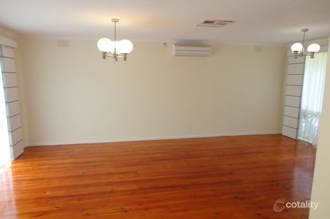 Property photo of 10 McGrath Close Kealba VIC 3021