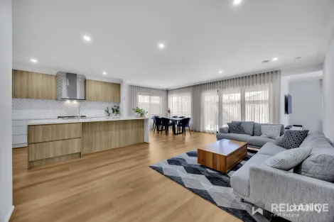 Property photo of 7 Mervyn Way Mambourin VIC 3024