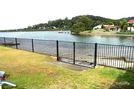 Property photo of 27 Nautilus Crescent St Huberts Island NSW 2257