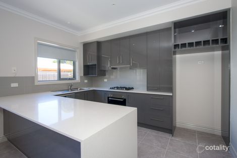 Property photo of 2/11 Morrow Road Gisborne VIC 3437