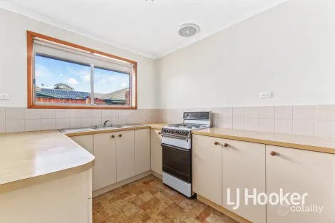 Property photo of 1/2 Barilla Court Cranbourne VIC 3977