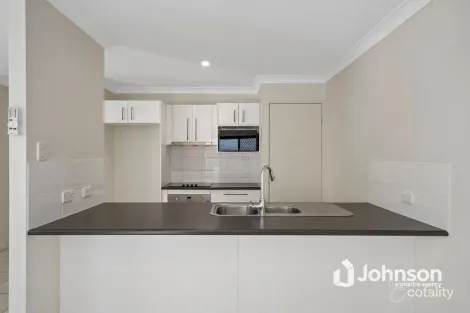 Property photo of 2/42 West Avenue Wynnum QLD 4178