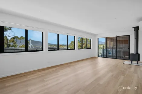 Property photo of 21 Bay View Road Dover TAS 7117