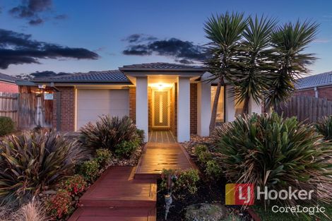 Property photo of 23 Melzak Way Berwick VIC 3806