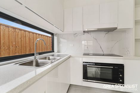 Property photo of 42 Adenmore Circuit Deanside VIC 3336