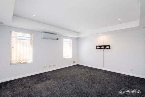 Property photo of 30 Shepperton Drive Butler WA 6036