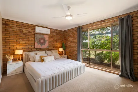 Property photo of 10 Casuarina Court Highfields QLD 4352