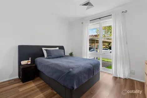 Property photo of 26 Sylvan Grove Picnic Point NSW 2213
