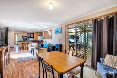 Property photo of 4 Windsor Court Morphett Vale SA 5162