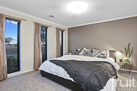 Property photo of 96 Grove Road Grovedale VIC 3216