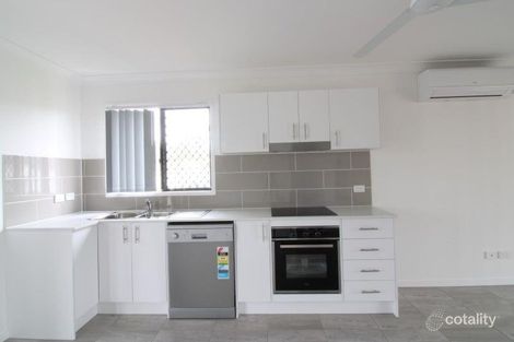 Property photo of 2/11 Hoffmann Way Bundamba QLD 4304