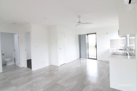 Property photo of 2/11 Hoffmann Way Bundamba QLD 4304
