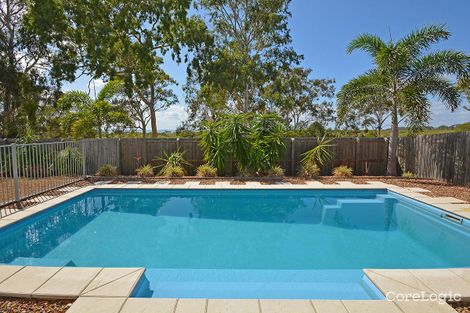 Property photo of 30 Foreshore Drive Urangan QLD 4655