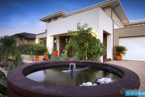Property photo of 40 Westerfolds Terrace Caroline Springs VIC 3023