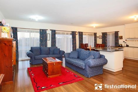 Property photo of 11 Whitaker Place Beaconsfield VIC 3807