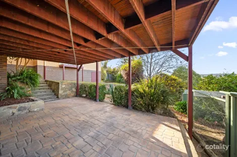 Property photo of 4 Cypress Place Crestwood NSW 2620