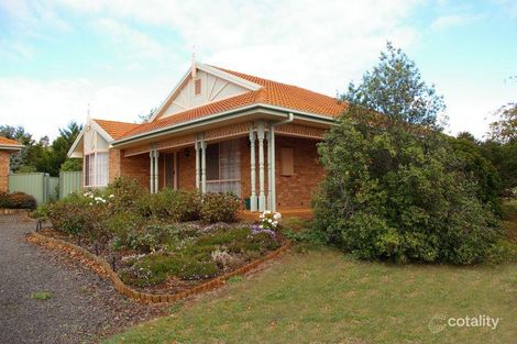 3 Gordon Ct, Woodend, VIC 3442