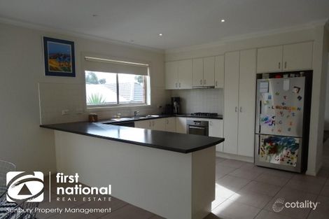 Property photo of 50 Watersprite Boulevard Sunbury VIC 3429