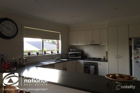 Property photo of 50 Watersprite Boulevard Sunbury VIC 3429