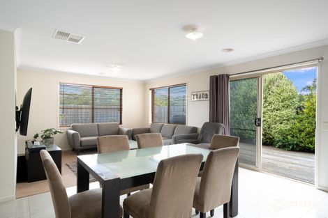 Property photo of 2/16 Martain Avenue Lara VIC 3212