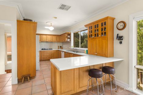 Property photo of 46 Cheadle Crescent Bundoora VIC 3083