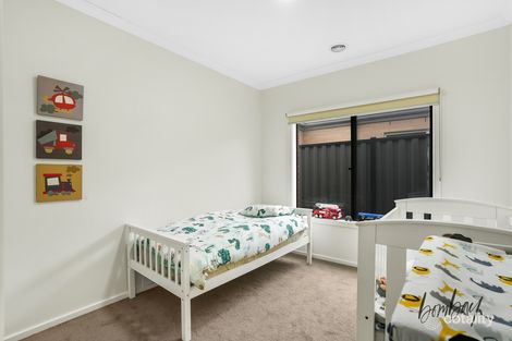 Property photo of 4 Water Lily Circuit Craigieburn VIC 3064