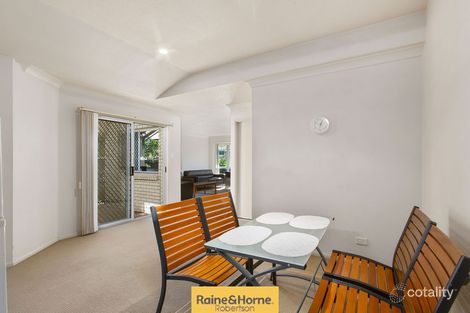 Property photo of 32/10 Lawrence Close Robertson QLD 4109