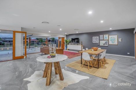 Property photo of 11 Delungra Street Broadbeach Waters QLD 4218