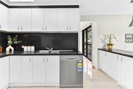 Property photo of 3 Sean Close Wheelers Hill VIC 3150