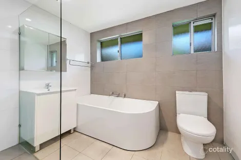 Property photo of 34 Faulkland Crescent Kings Park NSW 2148