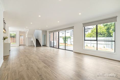 Property photo of 2/142 Rowans Road Moorabbin VIC 3189