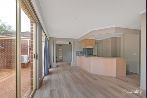 Property photo of 10 Odonnell Drive Caroline Springs VIC 3023
