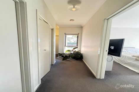 Property photo of 37 Seaford Circuit Truganina VIC 3029