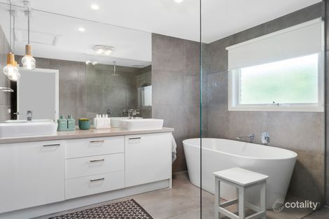 Property photo of 1/11 Robert Street Somerville VIC 3912