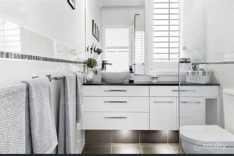 Property photo of 37 York Street Mornington VIC 3931