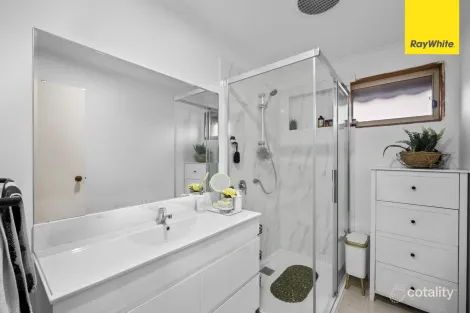 Property photo of 4/51-53 Station Road Melton South VIC 3338