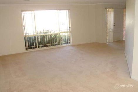 Property photo of 17 McCabe Crescent Sunbury VIC 3429